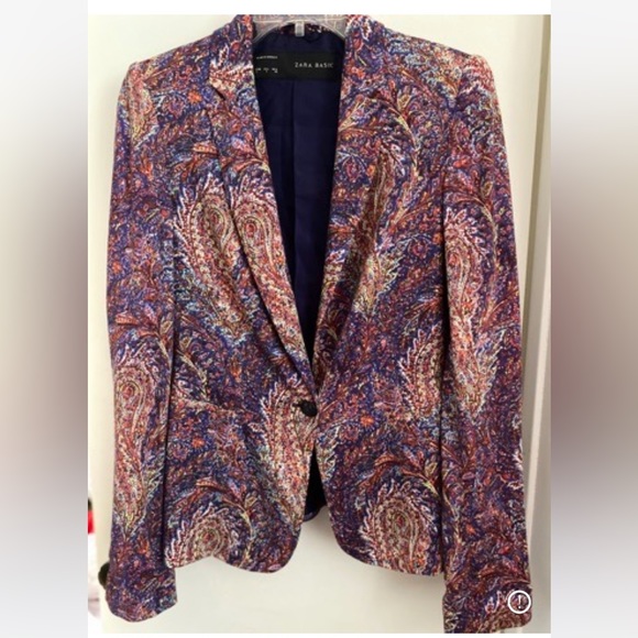 Zara Jackets & Blazers - Zara paisley print blazer